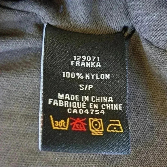 ❤️ Unlisted by Kenneth Cole Wrap Top 3/4 Sleeve Abstract Grey Women's Size Small - Picture 10 of 14